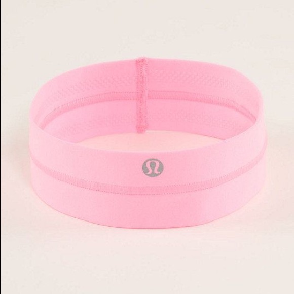 Lululemon Fly Away Tamer Headband - Picture 1 of 5